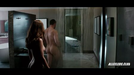 Le scene di nudo integrale di Dakota Johnson - 50 sfumature di rosso