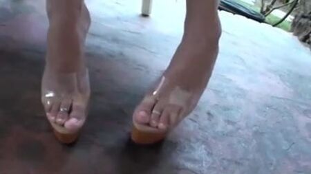 TACCHI TRASPARENTI CON PUNTA ROSA