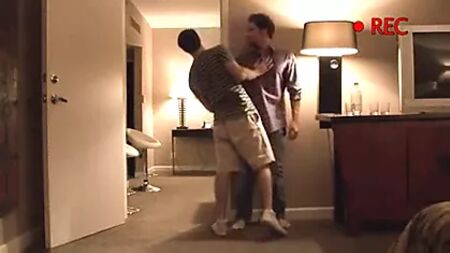 Il mainstream gay secondo l'ultimo uomo eterosessuale