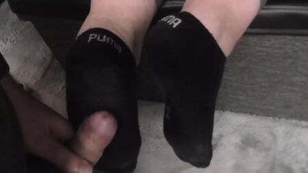 calzini sporchi neri della Puma