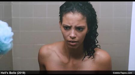 Le scene di Leigh e Jaiden Thompson sotto la doccia, nudi