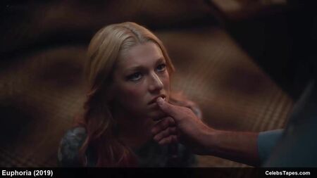 Alexa Demie, Hunter Schafer e Sydney Sweeney: sesso bollente in nudo