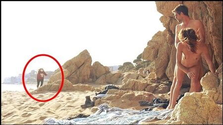 Coppia sorpresa a fare sesso sulla SPIAGGIA