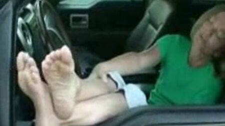 I piedi di Michelle Ryan (NFL)