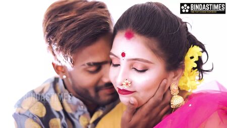 La prima notte di nozze di una bhabhi indiana desi – video completo hardcore della prima volta