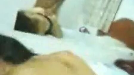 Una escort malese si fa scopare in un hotel a 5 stelle in India