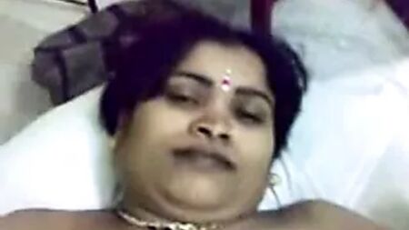 Sesso con una zia dell'Orissa