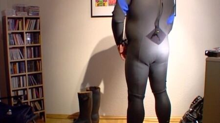 Nel mio abbigliamento fetish con eiaculazione