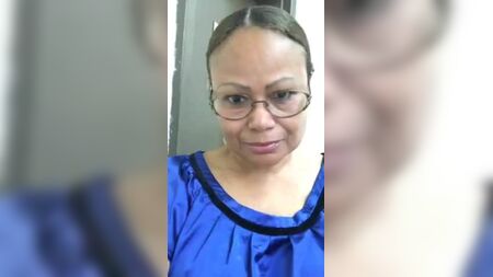 donna dominicana di 59 anni – si nota la vulva. Cazzo grosso