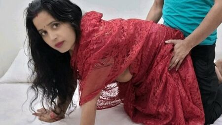 Il sesso sfrenato di Desi bhabhi in hotel