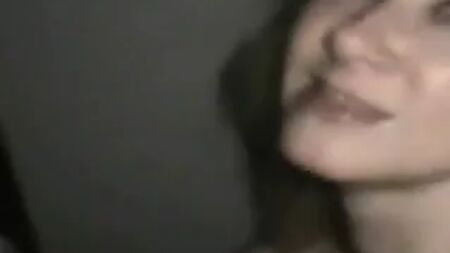 Una vera bionda amatoriale, troia da glory hole