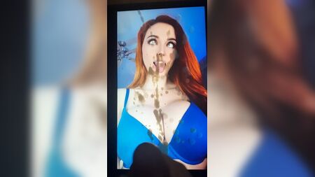 Omaggio a Amouranth