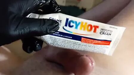 Massaggio con la crema Icy Hot