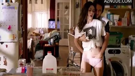 Emmy Rossum – Shameless – Tutte le scene di sesso (senza musica)