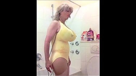 Body giallo per l'aumento del seno