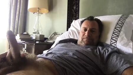 ORSO CON UN Cazzo ENORME, MASTURBATORE