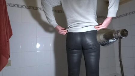 PANTALONI SKINNY AD ALTA VITA IN PELLE