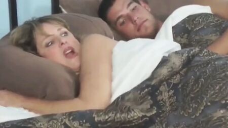 A letto con la matrigna