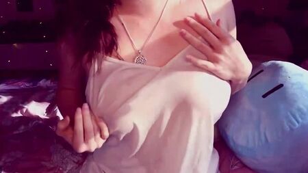 AFTYNROSE ASMR WET T-SHIRT CHEEKY SPRAY VIDEO 18+ AFTYNROSE ASMR WET T-SHIRT CHEEKY SPRAY VIDEO striptease erotica ragazze solo drain