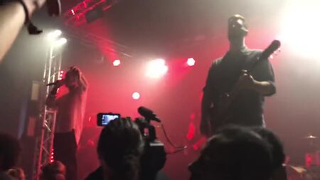 Bring Me The Horizon "Pray For Plagues" dal vivo al The Dome per Warchild