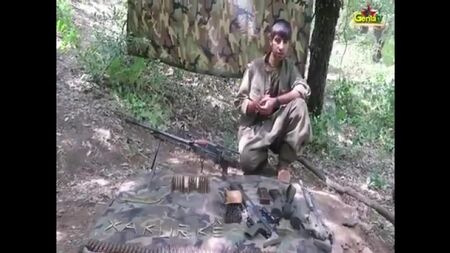 Un filmato mostra le armi catturate dall'HPG alle truppe turche nella valle di Ali Dirêj, Bradost