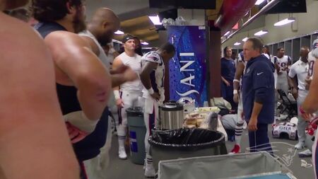Patriots Micd Up Locker Room Celebration vs Buccaneers - Settimana 5 (2017)