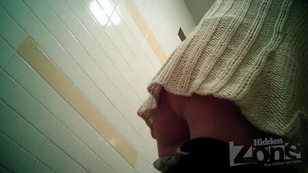 5.02 sborra nella figa (creampie in bagno, telecamera nascosta in bagno, telecamera spia, HZ, WC, zona nascosta, telecamera spia, telecamera nascosta, voyeur))