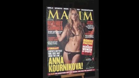 Guardate e controllate! Momenti piccanti nello sport-Sexy Anna Kournikova...(Beautiful Girls Sexy.not porn,not sex,not erotica,Kras