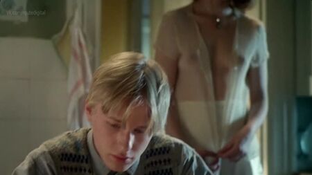 Marika Lagercrantz nuda - Tutte le cose sono giuste (Lust och fägring stor, 1995) HD 720p Guarda online / Marika Lagercrantz - Tempo di fioritura