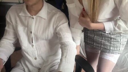 Il sogno erotico di una studentessa si è avverato