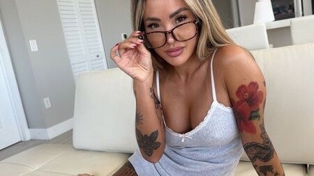 Hai sempre desiderato scopare con un'asiatica, vero?!