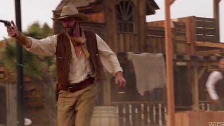 Il cowboy leccò un clitoride rigido rosa e punito