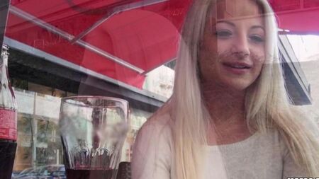 Porno privato con bionda sexy