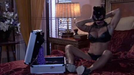 Gioco bdsm con un'amante adulta