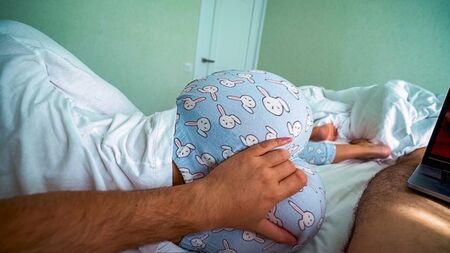 Guardare il porno è sicuramente utile, ma è più piacevole scopare!