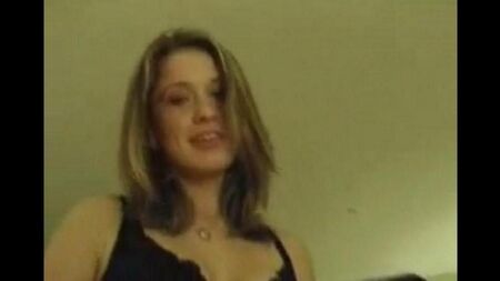 La ragazza ha fatto un regalo all'ex amico per il nuovo anno