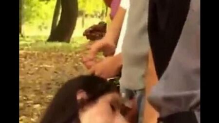 Quattro attaccati e violentati in tutti i buchi proprio per strada