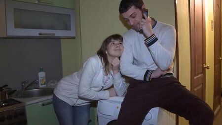 La moglie scopa gli occhi di mio marito