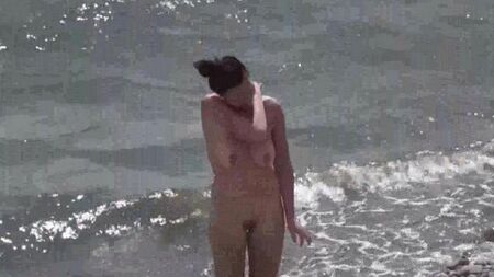 Un paio di nudisti sulla spiaggia