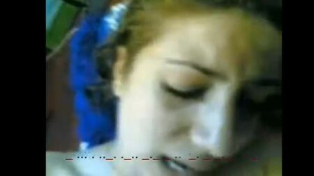 Sesso egiziano - Una ragazza si è avvicinata all'altro e gli ha detto: «Portali qui, li ho portati io»