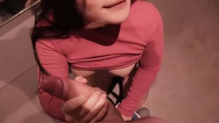 Porno estremo: una donna sopra i 30 anni ha rotto con il suo insegnante