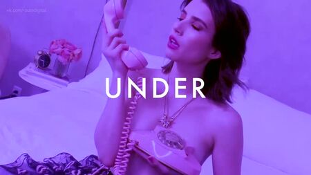 Emma Roberts nuda - Anche lei ha i suoi piaceri segreti - Cosmopolitan Under the Covers (2019) HD 1080p - senza censure / Emma Roberts