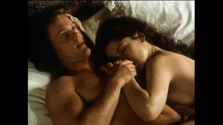 Catherine Zeta-Jones nuda - Caterina la Grande (Germania-Regno Unito 1996)
