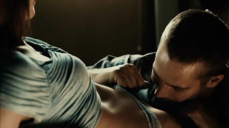 Vera Farmiga nuda - Running Scared (2006) HD 1080p