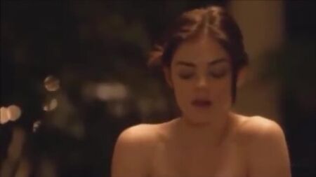 ENF_ Ragazza carina lasciata fuori nuda