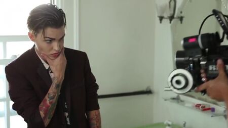 Ruby Rose nuda - Orange Is The New Black
