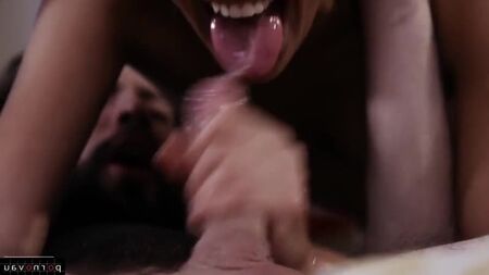 Janice Griffith, Tommy Pistol, Brune, Sperma, Gonna, Con il preservativo, Sborrata sul culo, Barbuto