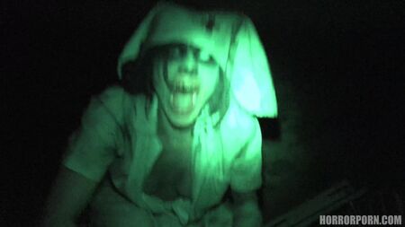 Fantasmi in ospedale / Horror porno