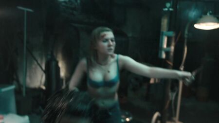 Abigail Breslin sexy - The Call (2013)
