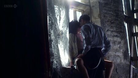 Jenna-Louise Coleman nuda - Room At The Top (2012) s01e01 Guarda online